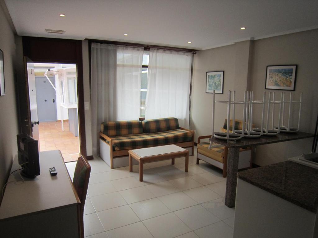 Apartamentos Elena Laredo Oda fotoğraf